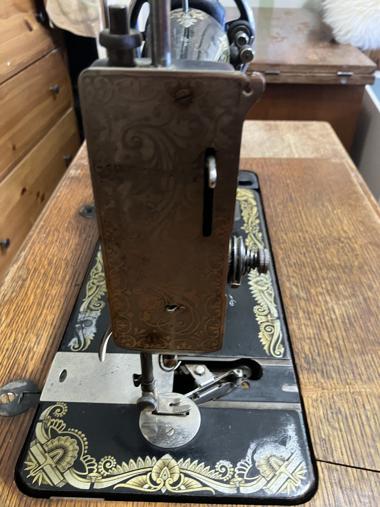 Face plate, needle bar and throat plate
